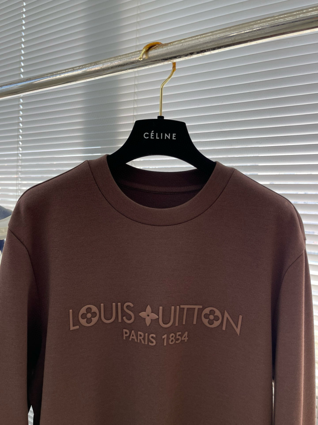 驴牌 2025秋冬卫衣系列尺码: m-3XL版型：常规卫衣版型克重：380克重成份：珠地空气层面料 纹路