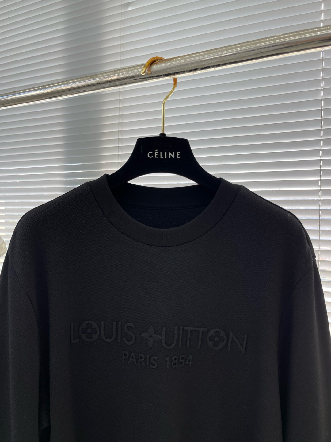 驴牌 2025秋冬卫衣系列尺码: m-3XL版型：常规卫衣版型克重：380克重成份：珠地空气层面料 纹路