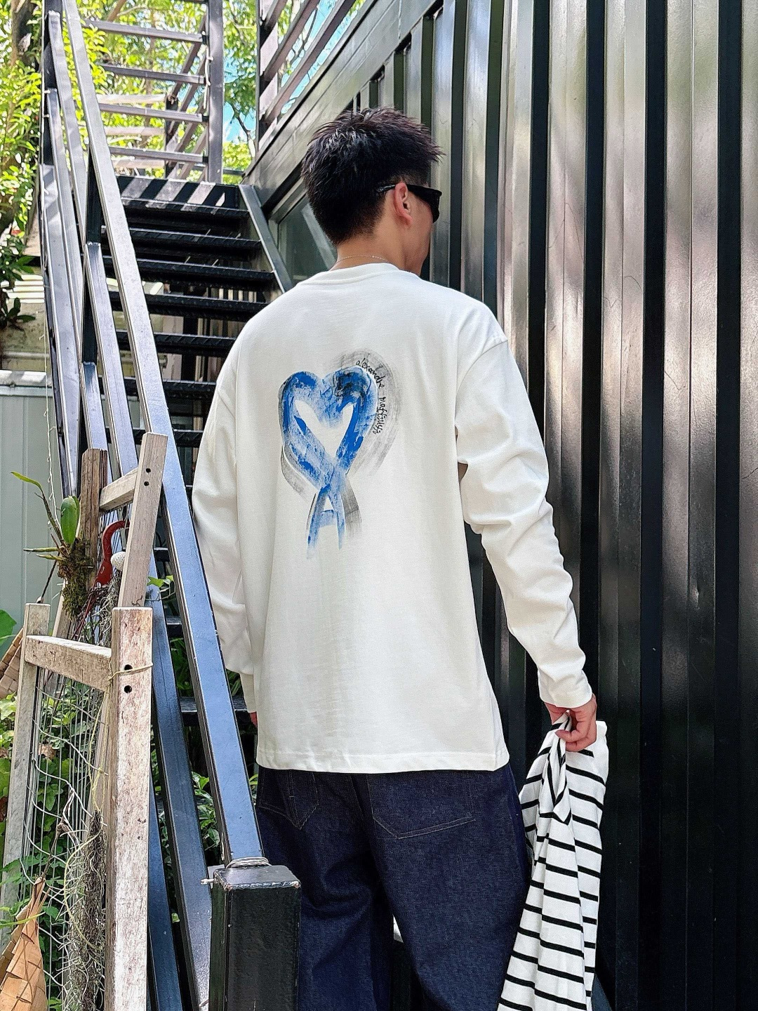 25新款长袖阔版T恤颜色：黑，白尺码：S-XL