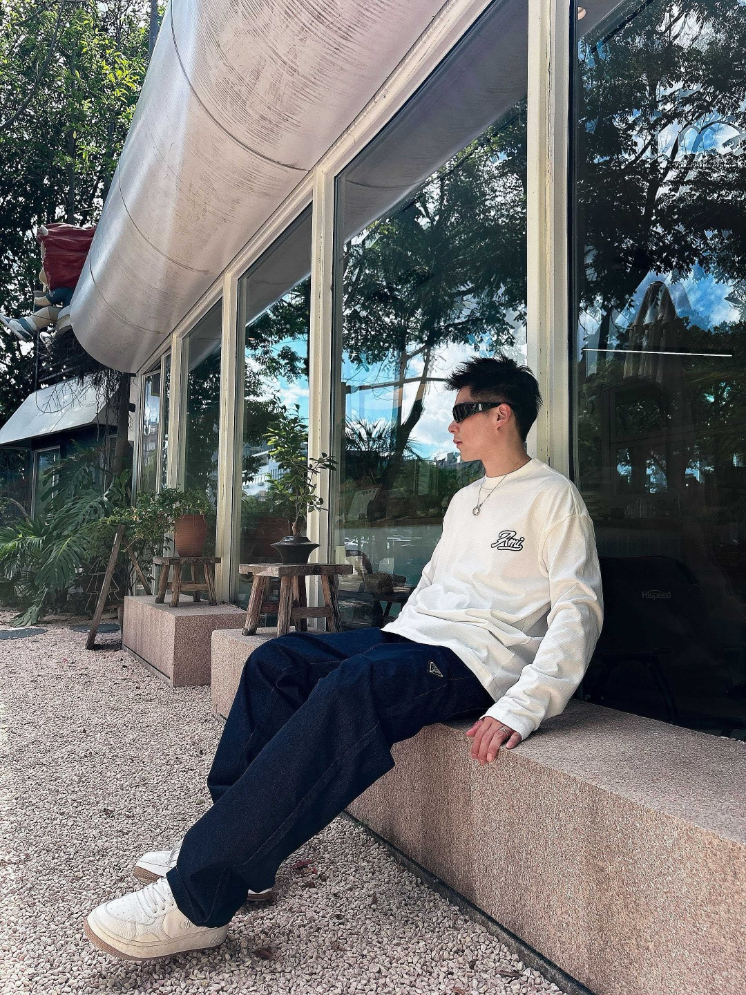 25新款长袖阔版T恤颜色：黑，白尺码：S-XL