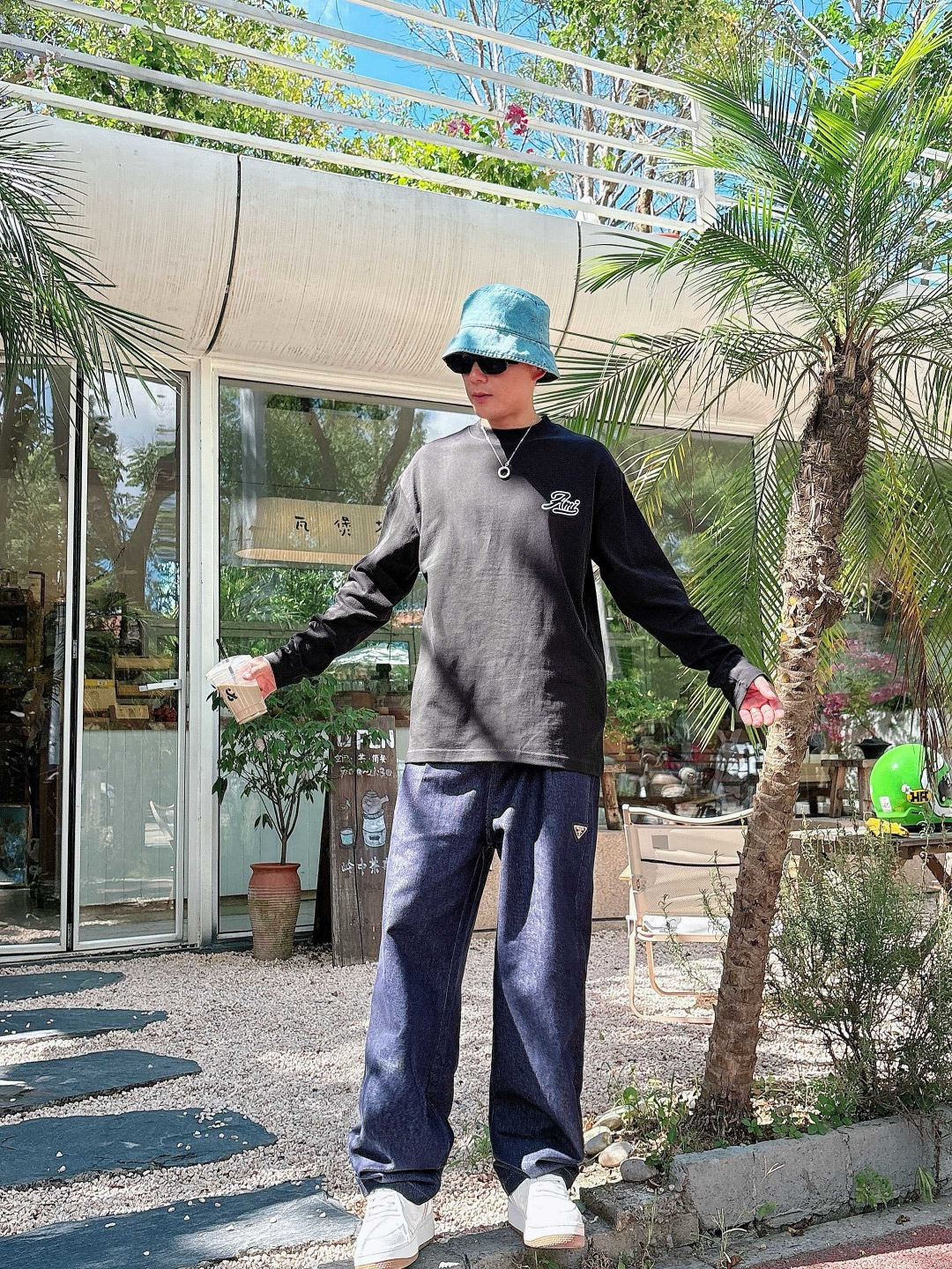 25新款长袖阔版T恤颜色：黑，白尺码：S-XL