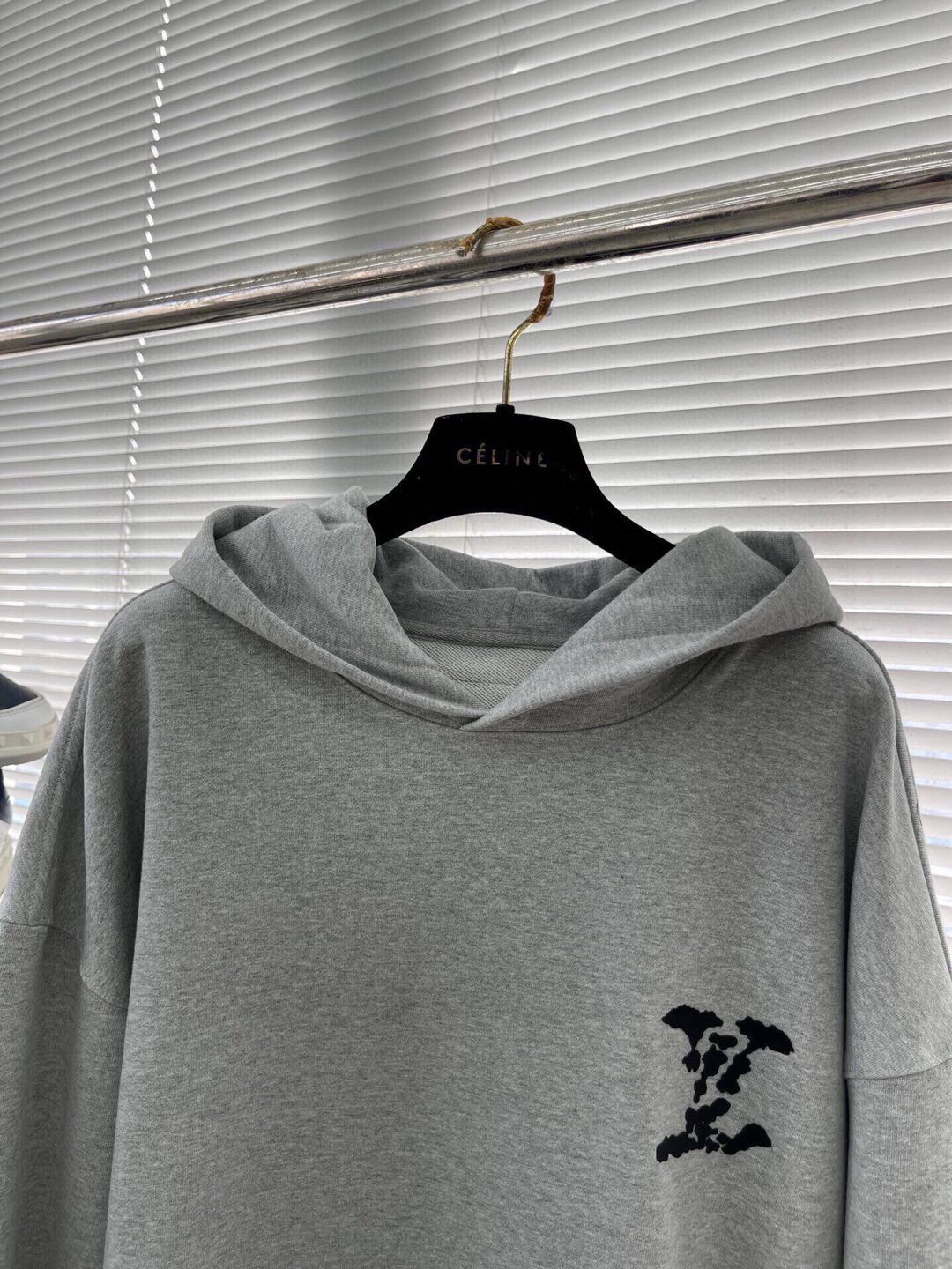 驴牌，新款连帽卫衣，面料采用顶级原版精梳棉面料，胶印logo工艺，顶级的做工，高端品质。尺码: S-XL