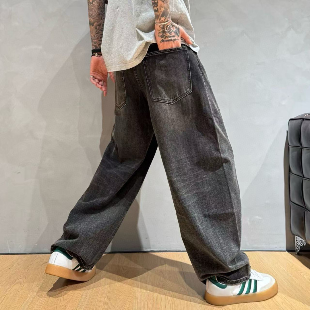 超帅双侧弧度设计牛仔，25款秋冬超好看的极简弹力腰头直筒牛仔裤，mmy三原康裕采用优质牛仔面料打造，别具