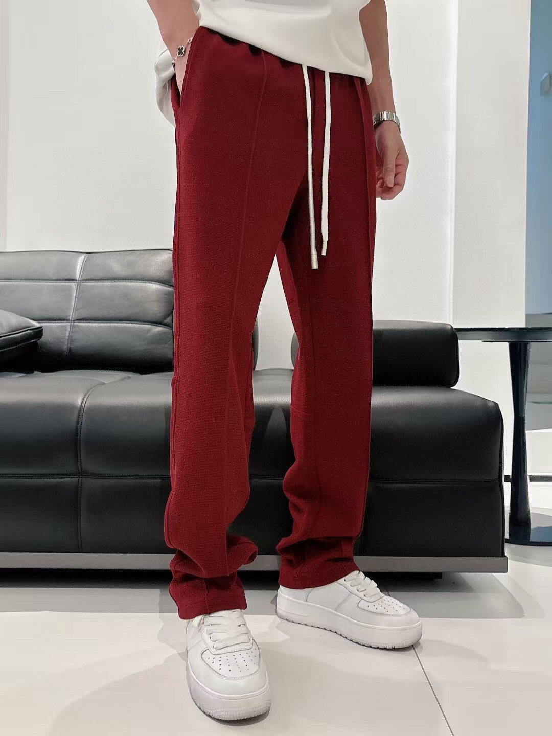 驴牌 2025早秋款休闲卫裤尺码：M-3XL版型：直筒裤型工艺：针织提花面料 重榜梯极双面 前幅工log