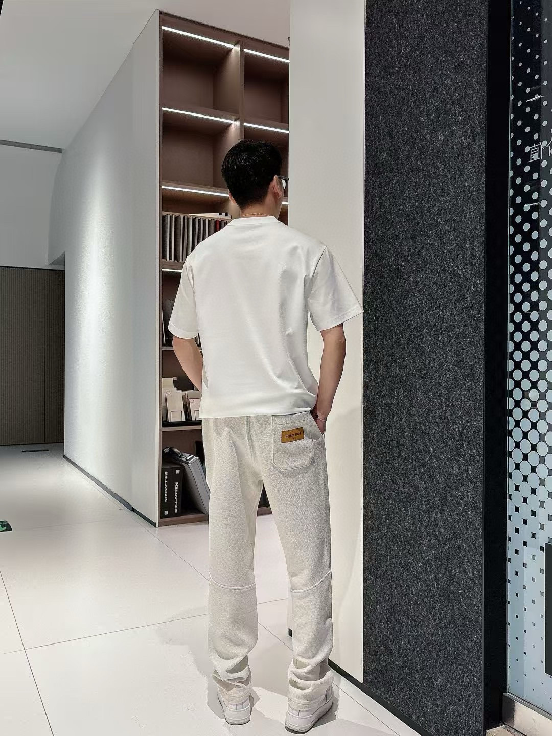 驴牌 2025早秋款休闲卫裤尺码：M-3XL版型：直筒裤型工艺：针织提花面料 重榜梯极双面 前幅工log