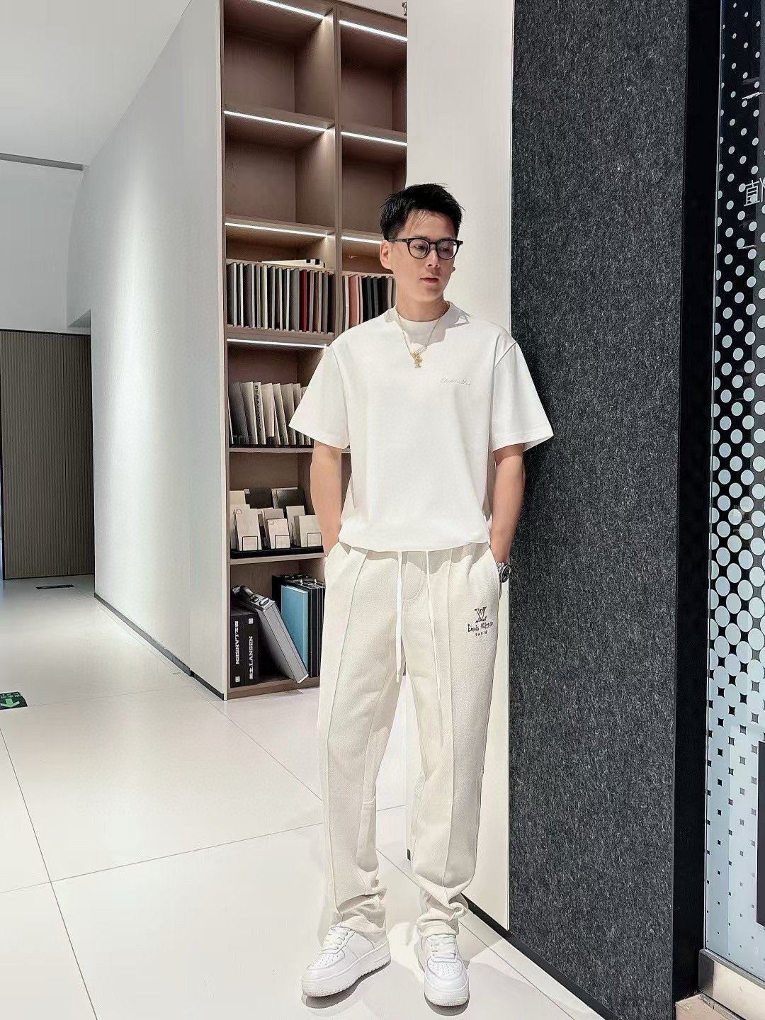 驴牌 2025早秋款休闲卫裤尺码：M-3XL版型：直筒裤型工艺：针织提花面料 重榜梯极双面 前幅工log