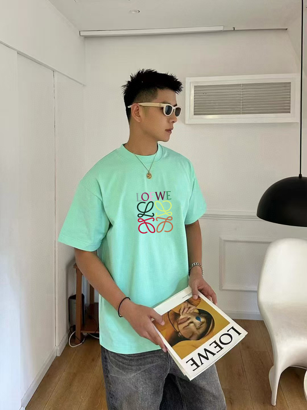 Loew*2025夏季新款 个性字母logo印花 定制面料300g 短袖t恤 男女同款尺码：S M L 