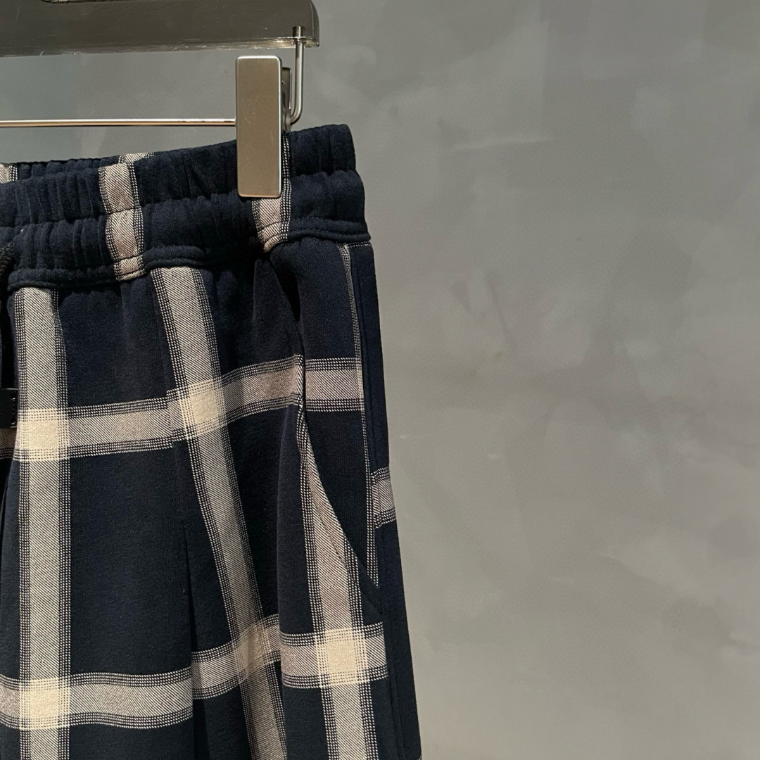 AMIRI🌟早秋新款格子休闲裤🆕采用优质面料，具有质感，松紧腰带设计，超级时尚洋气！码数：S-3XL 男