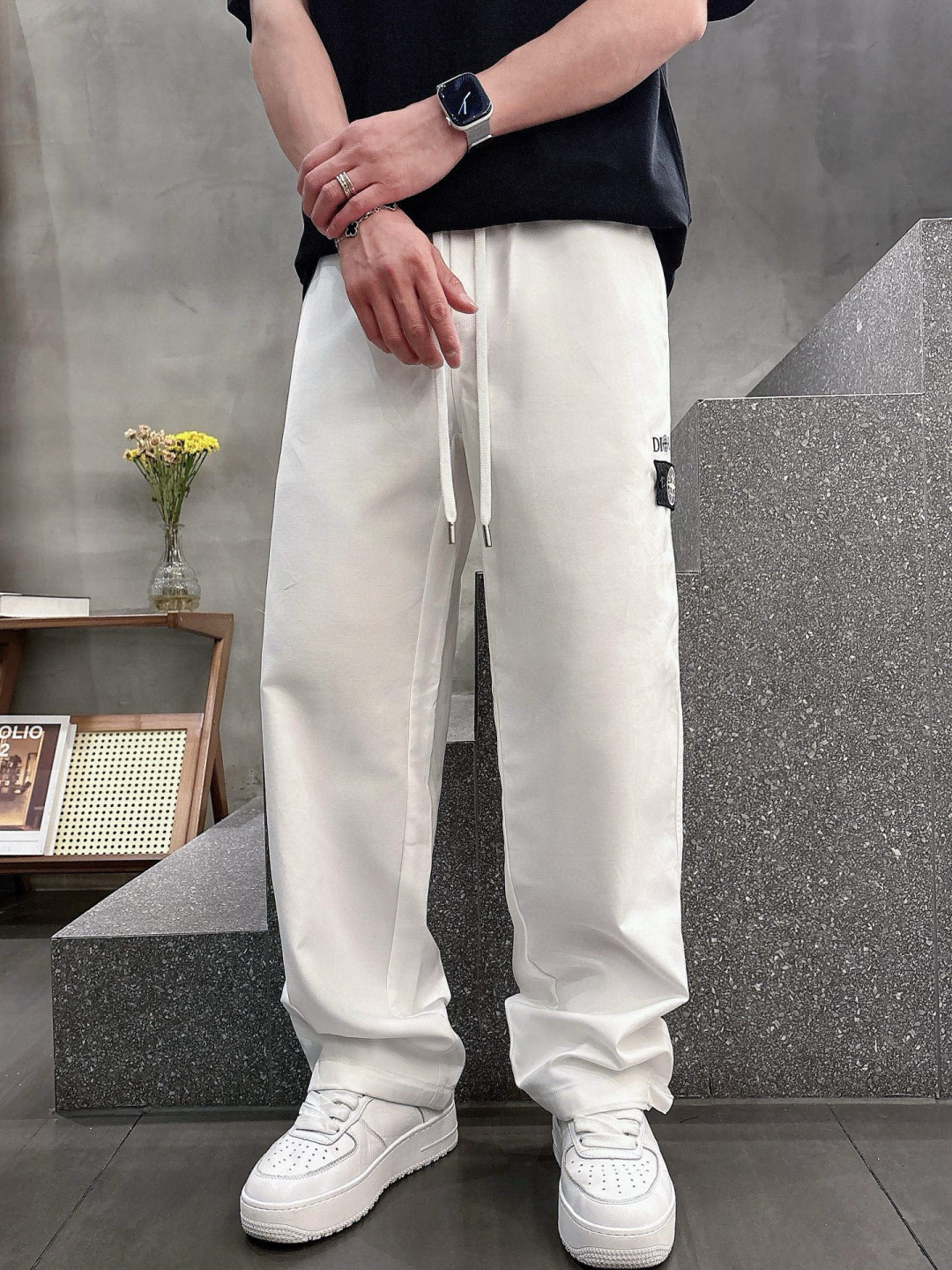 2025春夏新款直筒休闲裤 宽松阔腿裤型 宽松有度可修饰各种腿型 工装口袋休闲风 简约而不简单 经典又不