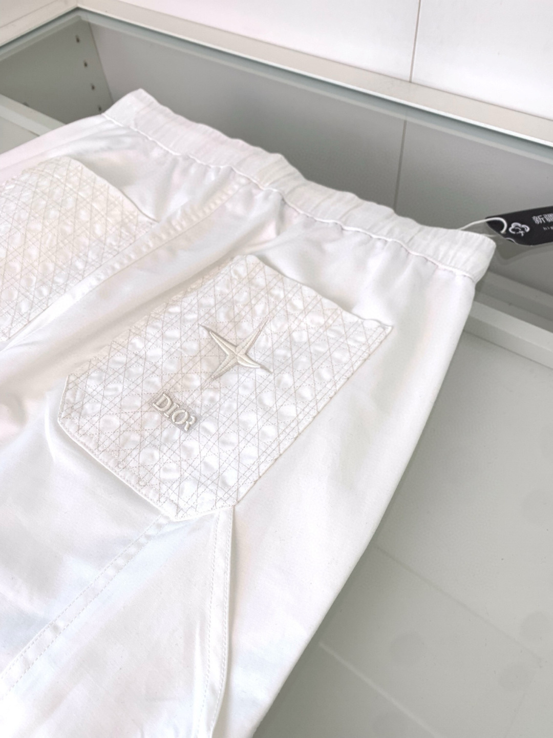 2025春夏新款直筒休闲裤 宽松阔腿裤型 宽松有度可修饰各种腿型 工装口袋休闲风 简约而不简单 经典又不