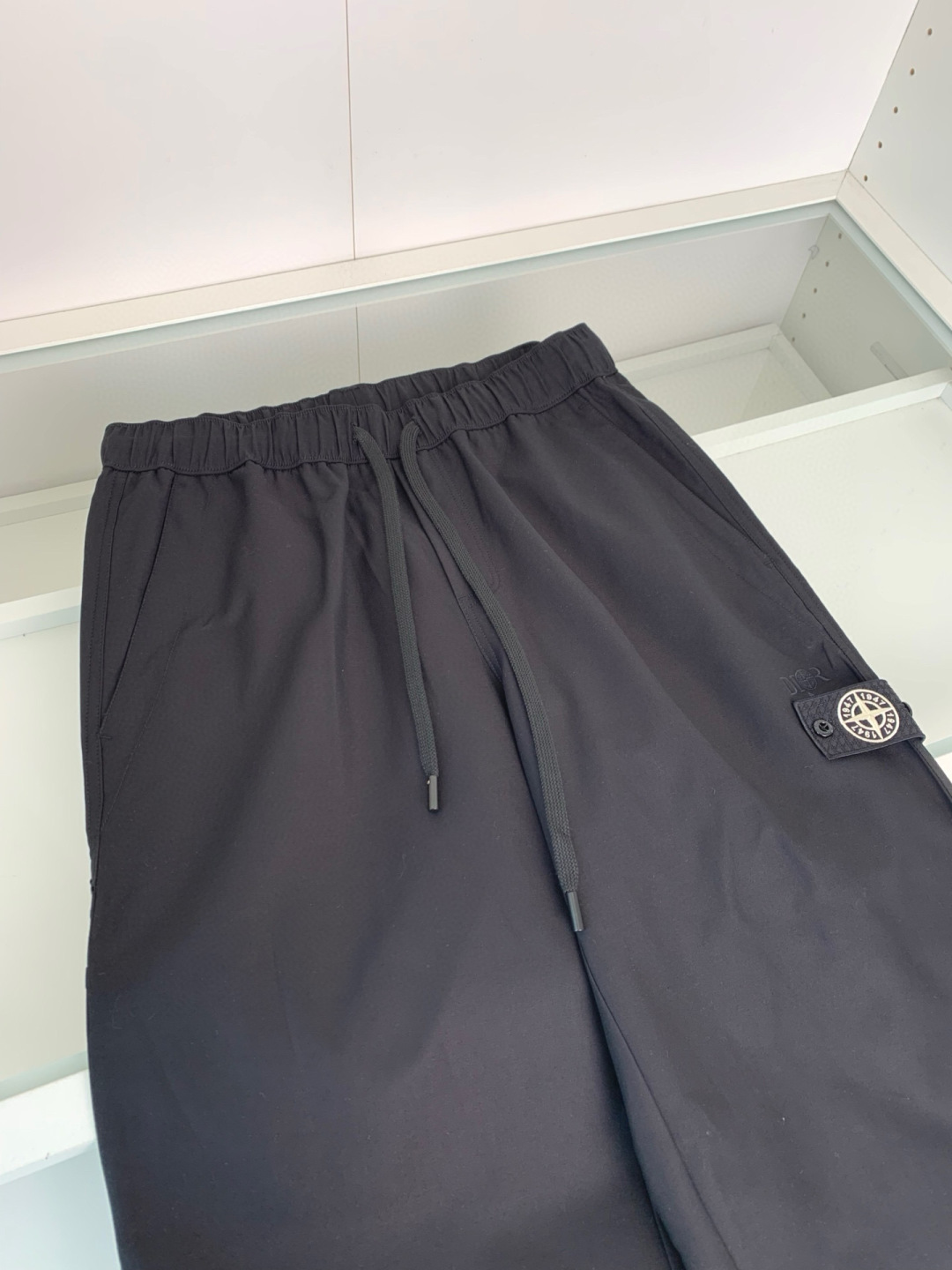 2025春夏新款直筒休闲裤 宽松阔腿裤型 宽松有度可修饰各种腿型 工装口袋休闲风 简约而不简单 经典又不