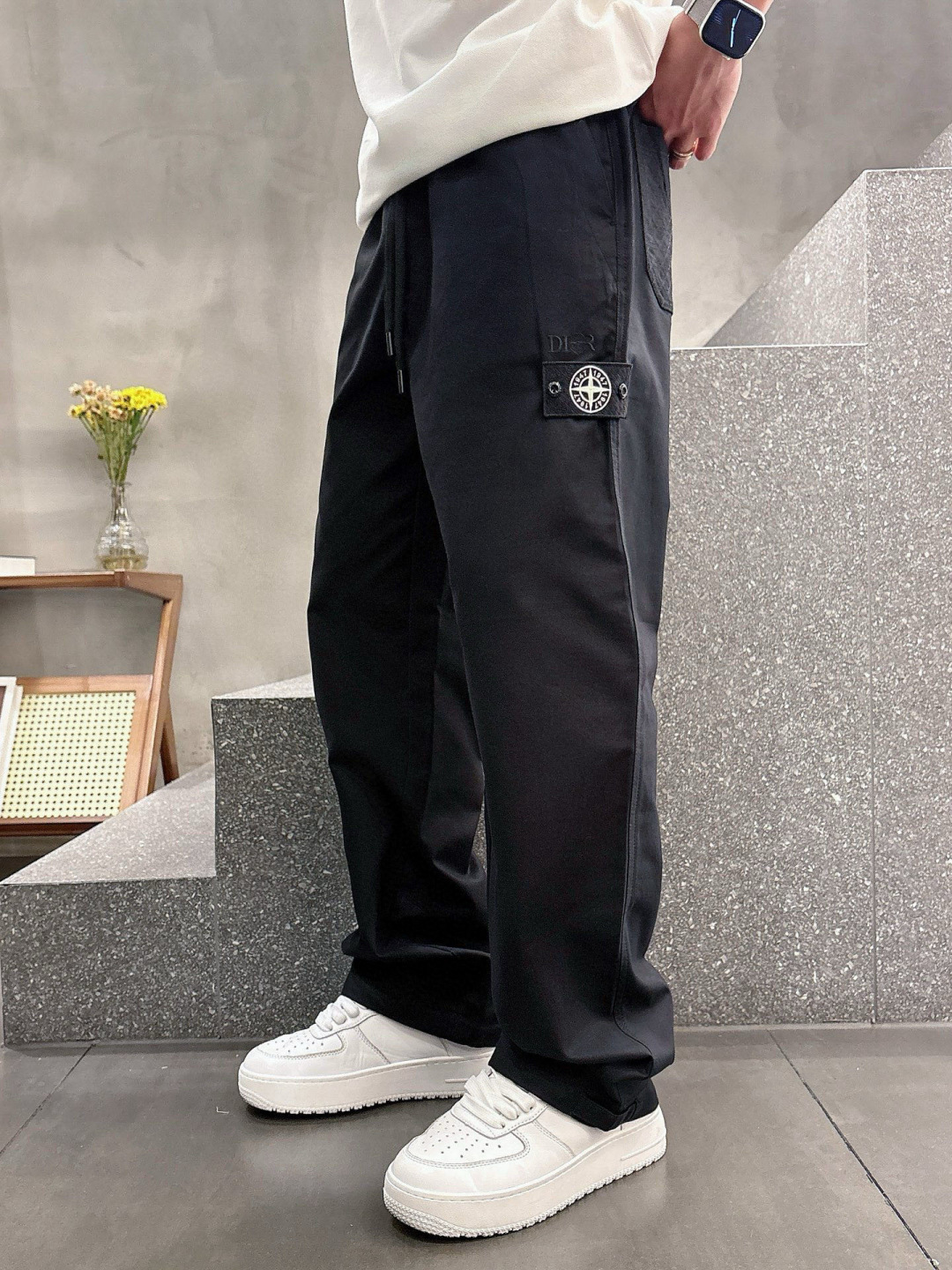 2025春夏新款直筒休闲裤 宽松阔腿裤型 宽松有度可修饰各种腿型 工装口袋休闲风 简约而不简单 经典又不