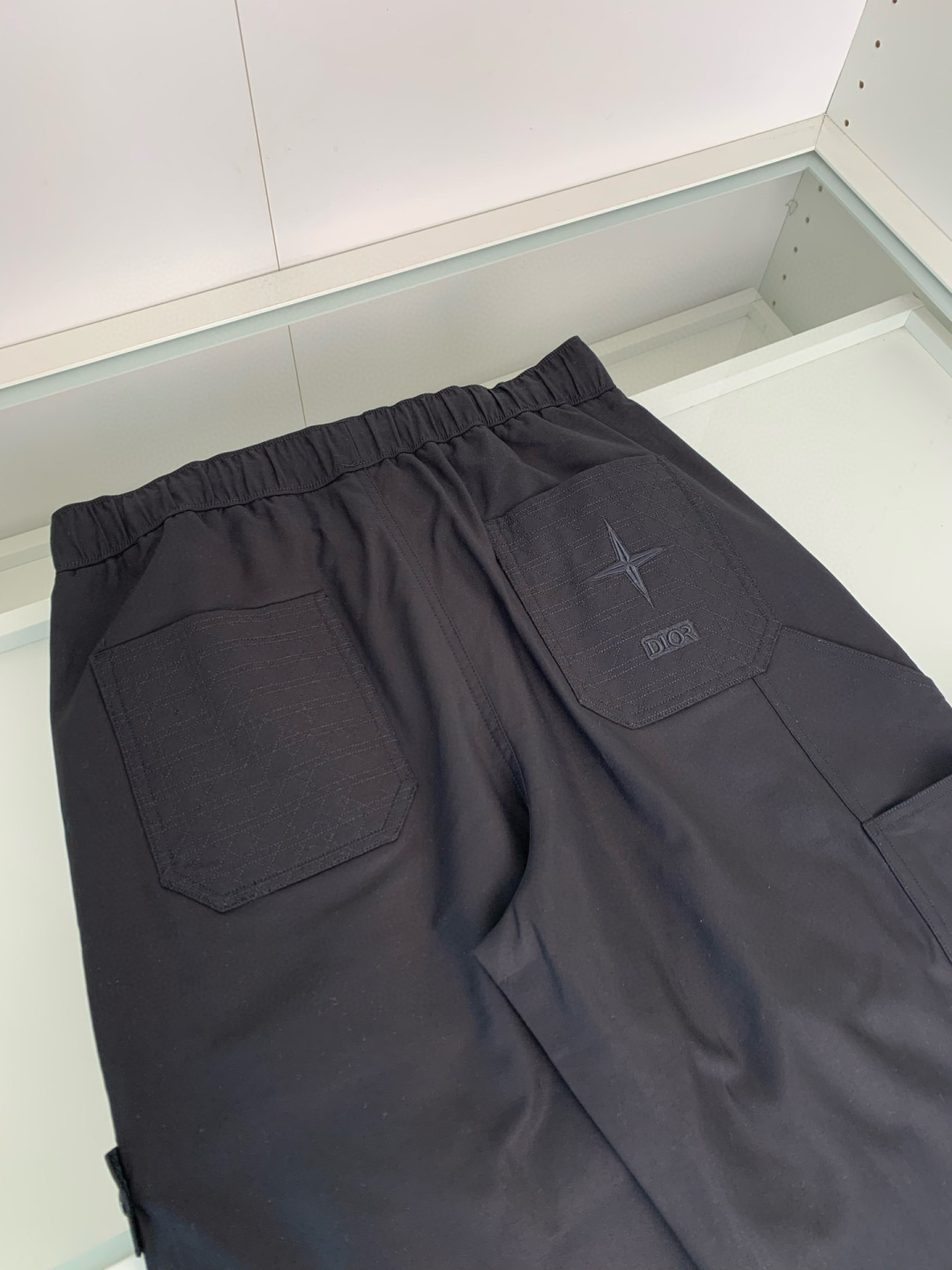 2025春夏新款直筒休闲裤 宽松阔腿裤型 宽松有度可修饰各种腿型 工装口袋休闲风 简约而不简单 经典又不