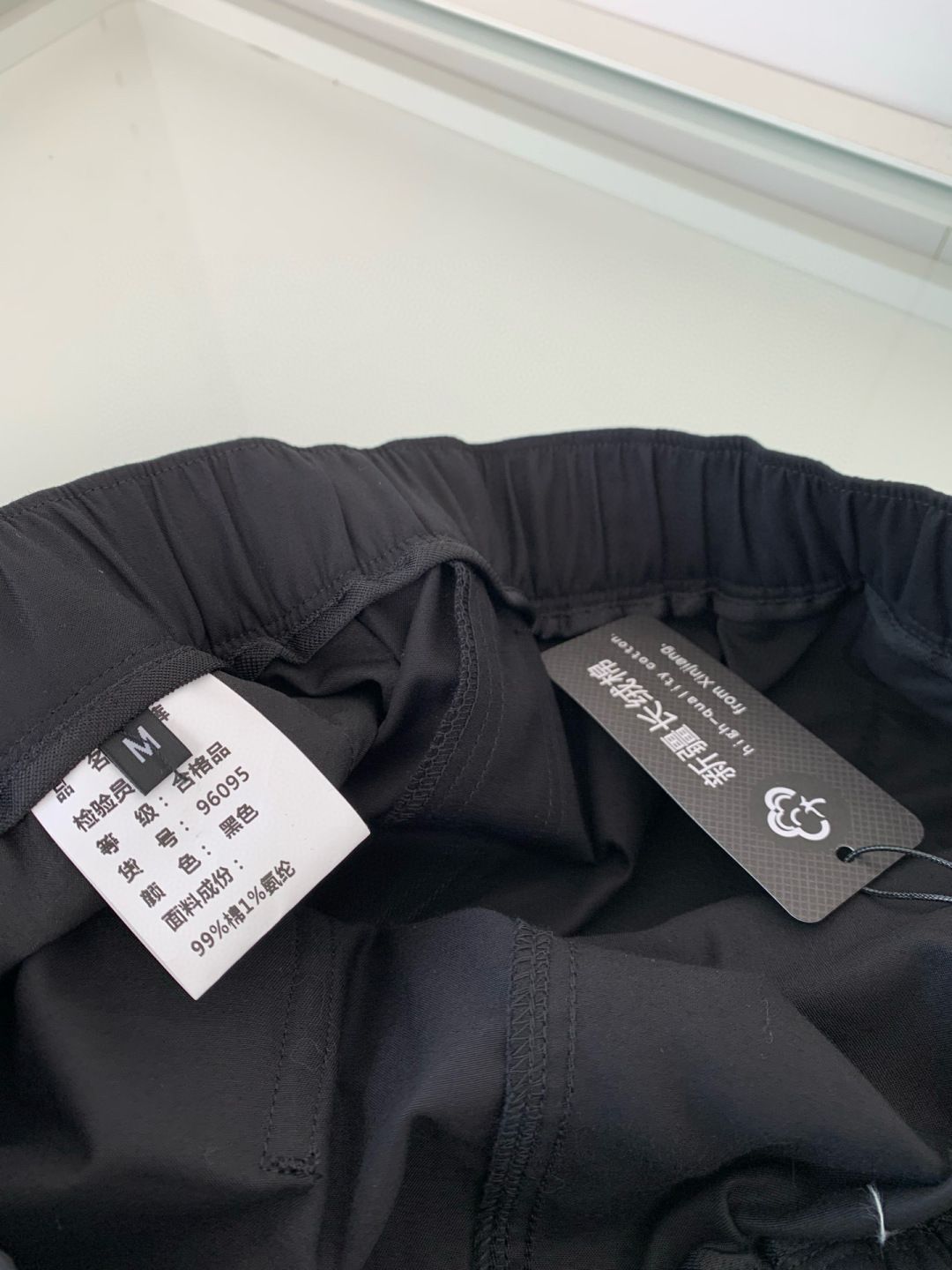 2025春夏新款直筒休闲裤 宽松阔腿裤型 宽松有度可修饰各种腿型 工装口袋休闲风 简约而不简单 经典又不