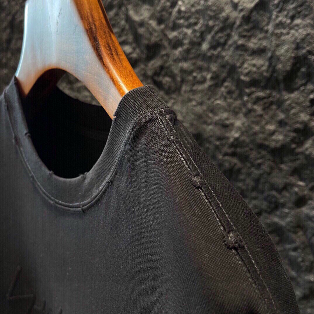 新款🌟Y3，新款背心🎽，面料采用顶级原版精梳棉，印压胶条logo印花图案，顶级的做工，高端品质，男女同款