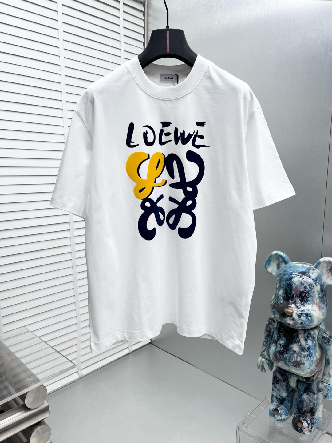 Loew* 25ss新款短袖，定制280克全棉面料，前幅印花logo，非常简约大气的一款 无论是上身舒适