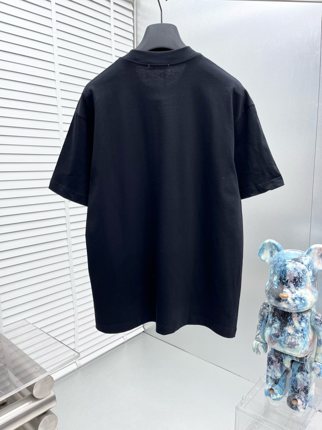 Loew* 25ss新款短袖，定制280克全棉面料，前幅印花logo，非常简约大气的一款 无论是上身舒适