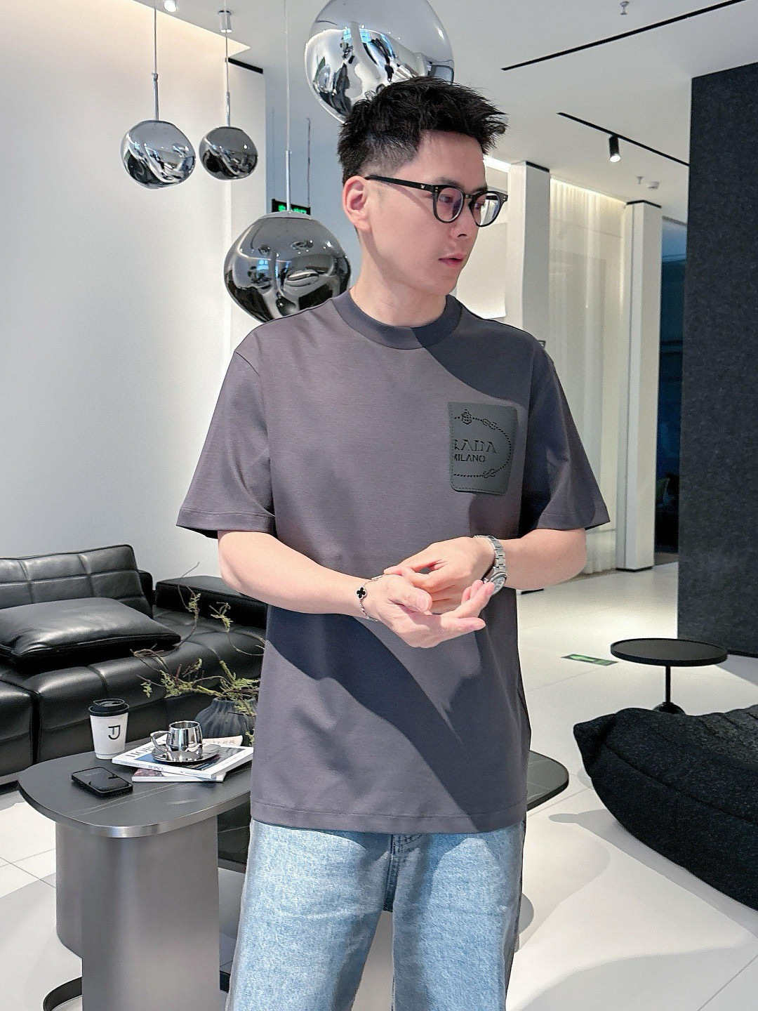 2025 S/S New 新品颜色：黑色 白色 石墨灰尺码：M-3XL 微阔版型P.S：兰精莫代尔+匹马