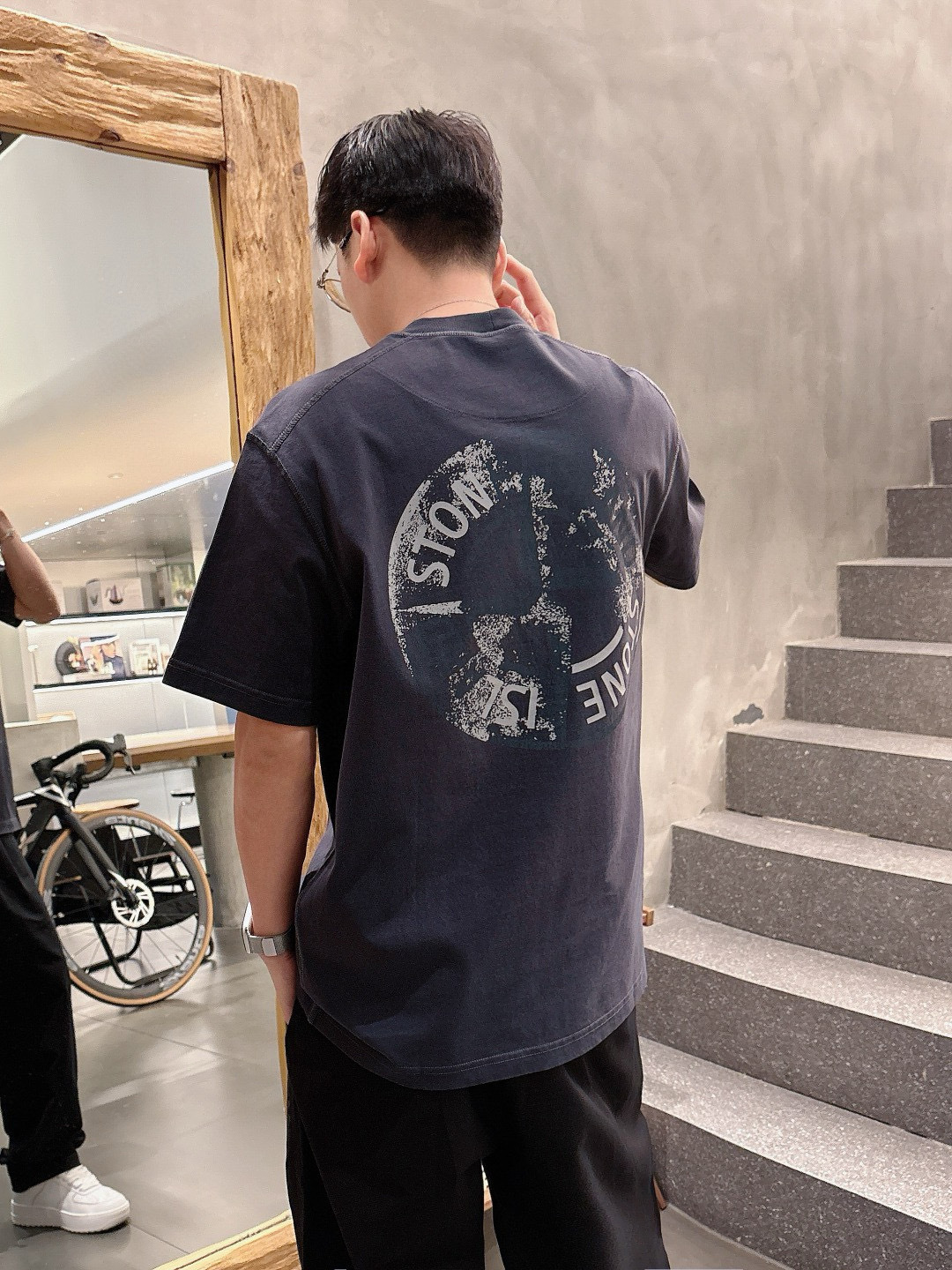 2025 S/S New 新品颜色：黑色 白色 灰色尺码：M—3XL 微阔版型P.S：265克重纯棉肌理