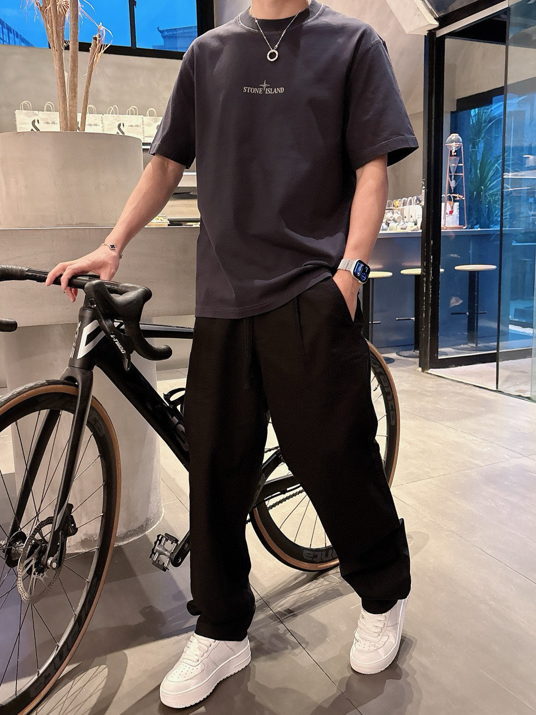 2025 S/S New 新品颜色：黑色 白色 灰色尺码：M—3XL 微阔版型P.S：265克重纯棉肌理