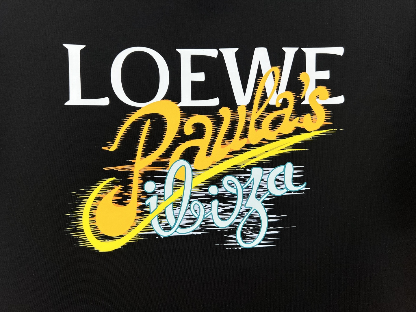 Loewe.罗意威 25夏季新品数码印花标识短袖T恤，正面饰有 LOEWE Paula’s Ibiza数