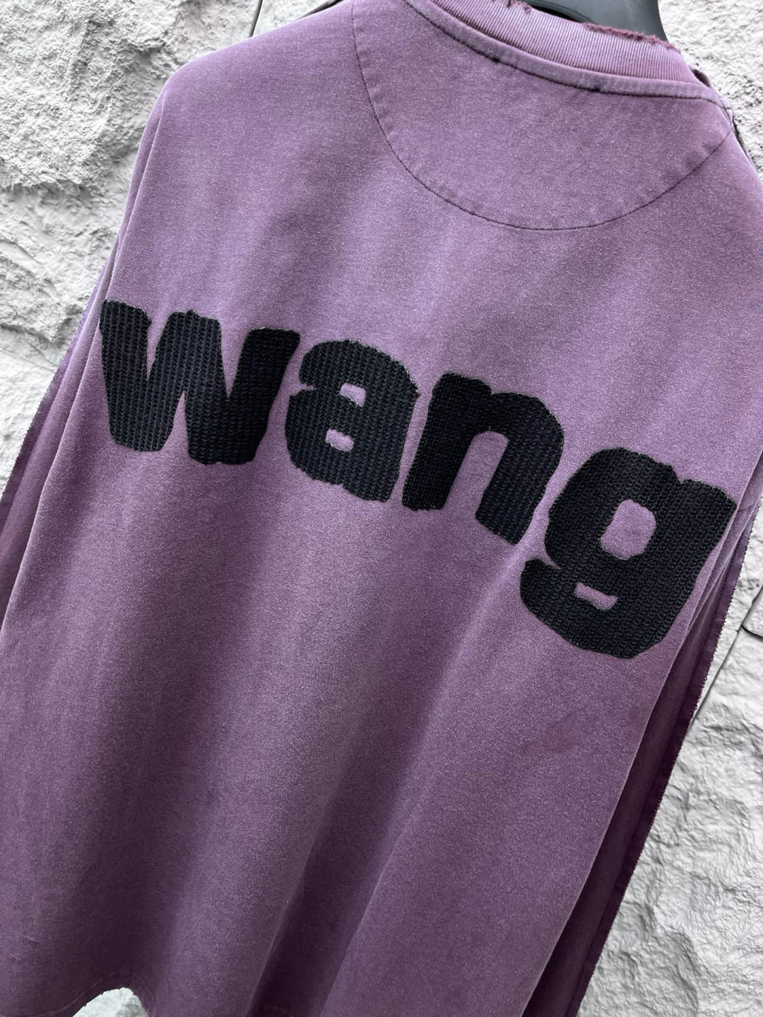 大王🔥🔥秋季新款长袖，采用优质棉质水洗面料，渐变工艺超级好看，超级舒适透气，面料极好亲肤舒适轻薄。字母采