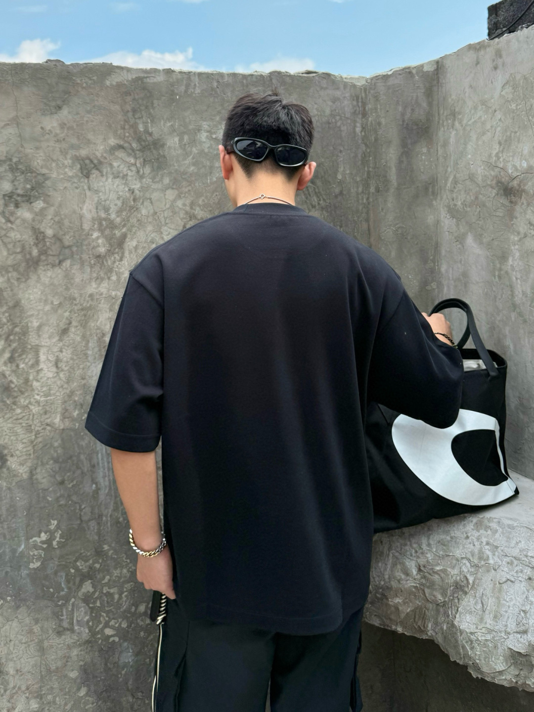 新款秋冬高克重T恤🆕颜色：黑，白码数：S-XL款号：812