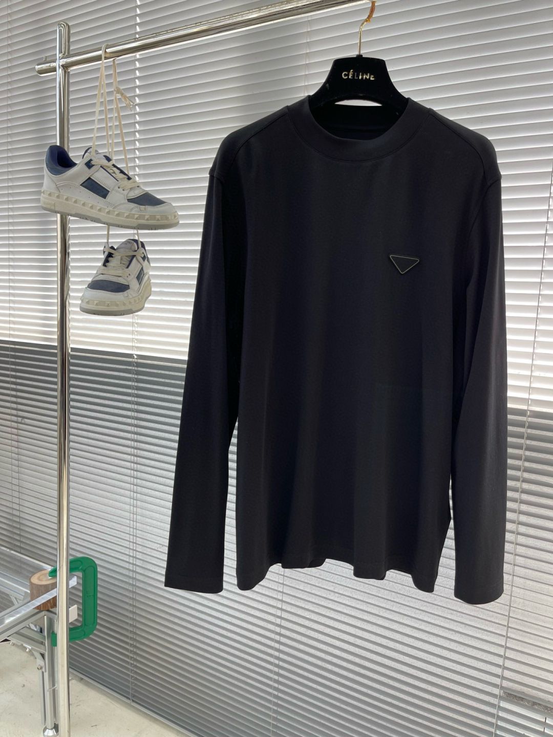 PRAD 2025秋冬打底系列尺码: M-5XL版型：长袖打底T克重：245克重成份：莫代尔双面面料 工