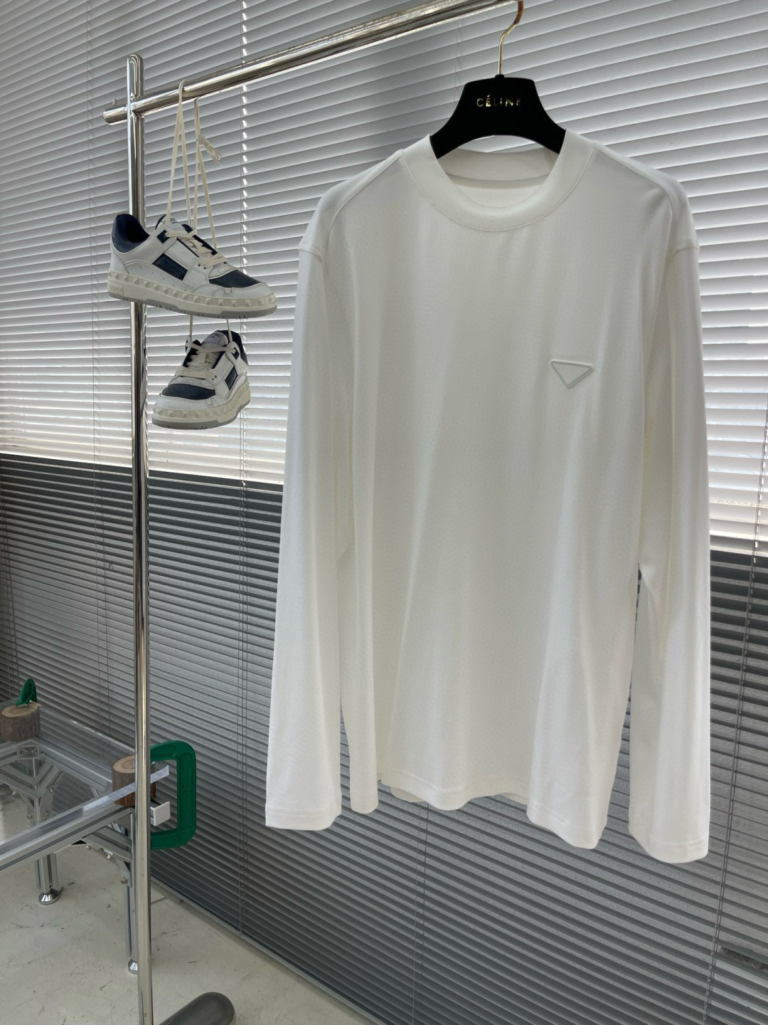 PRAD 2025秋冬打底系列尺码: M-5XL版型：长袖打底T克重：245克重成份：莫代尔双面面料 工