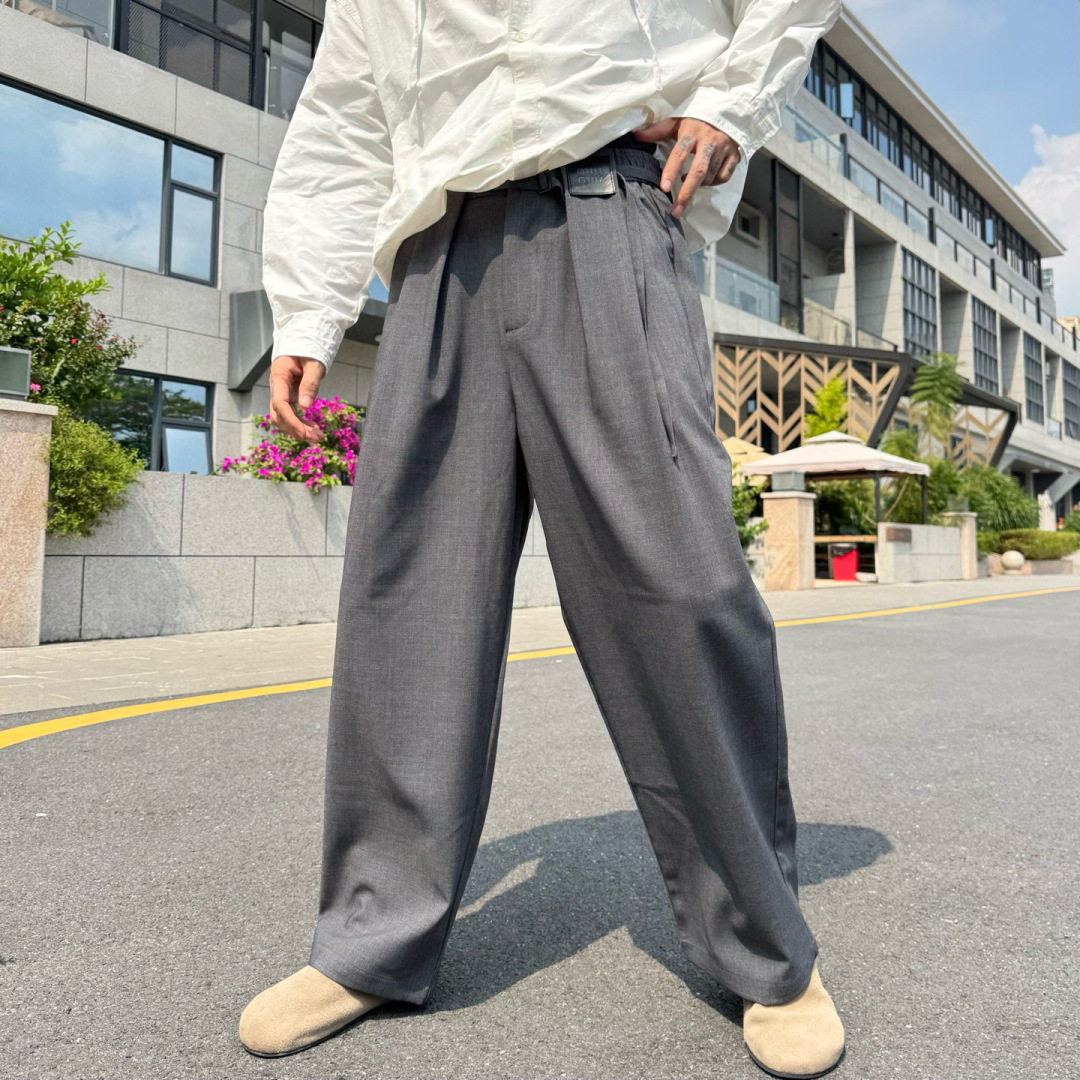 MiuMiu🌟秋季新款休闲西裤🆕采用优质面料，具有质感，松紧腰带设计，超级时尚洋气！码数：M-2XL男女