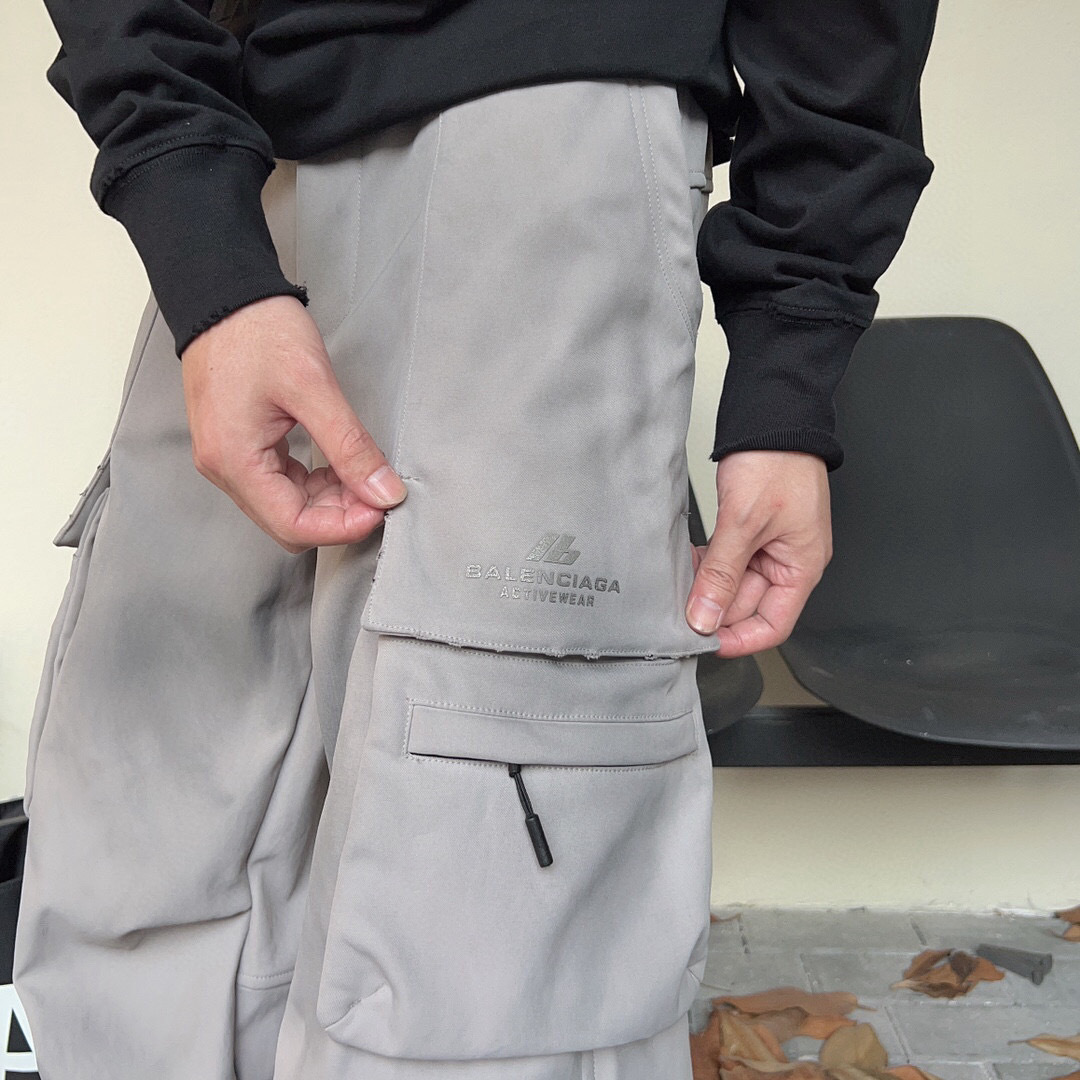 2025巴黎 秋冬新品发售！ 工装元素系列运动休闲裤精细打造！工装立体口袋设计！水洗工艺面料不易变形褪色