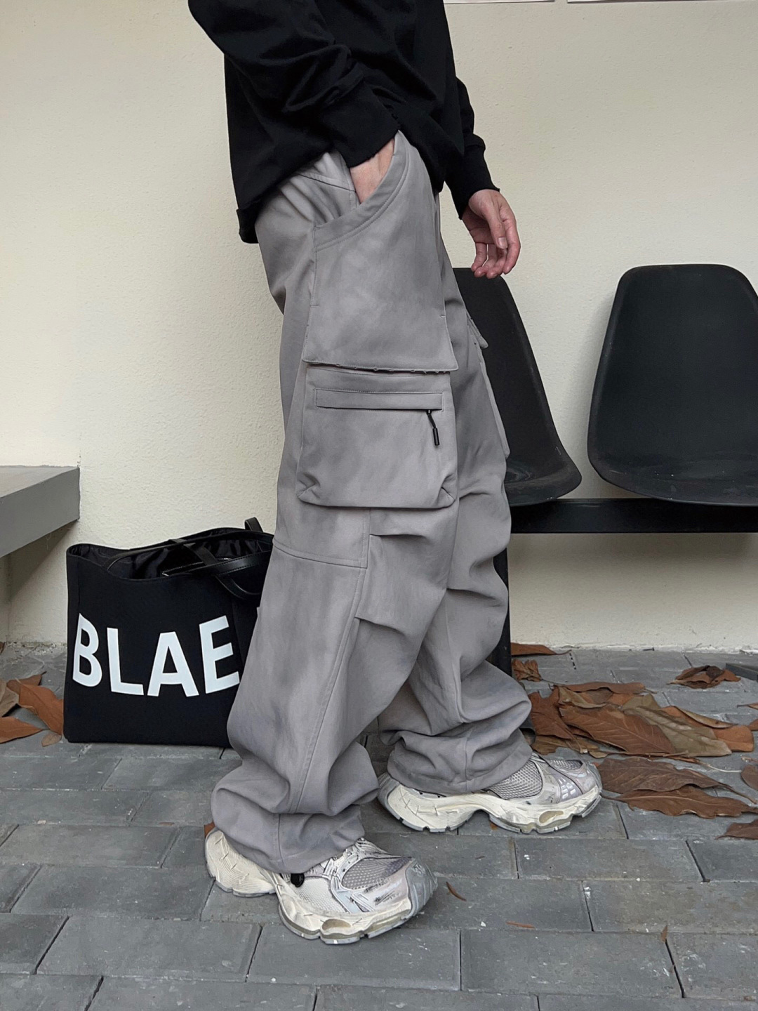 2025巴黎 秋冬新品发售！ 工装元素系列运动休闲裤精细打造！工装立体口袋设计！水洗工艺面料不易变形褪色