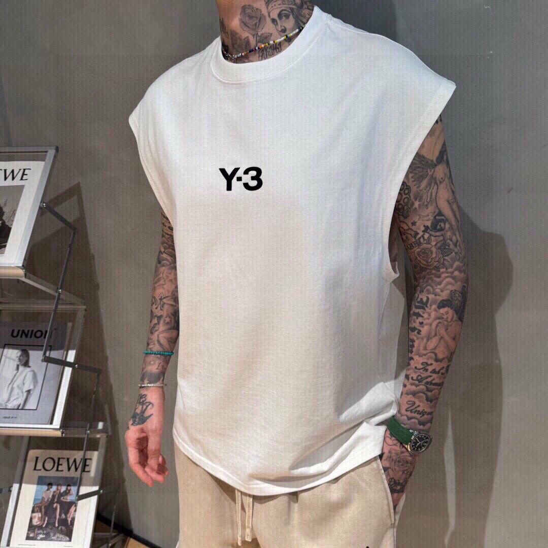 Y3🌟夏季新款背心🎽采用优质面料，超级柔软亲肤！标识植绒印花 设计点缀，内里走线工整细致，上身时尚潮流！