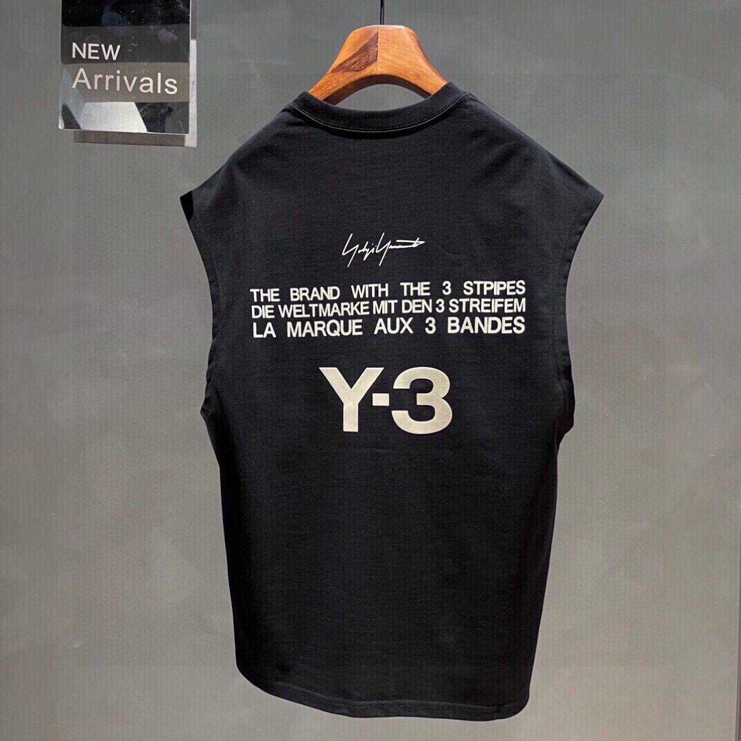 Y3🌟夏季新款背心🎽采用优质面料，超级柔软亲肤！标识植绒印花 设计点缀，内里走线工整细致，上身时尚潮流！