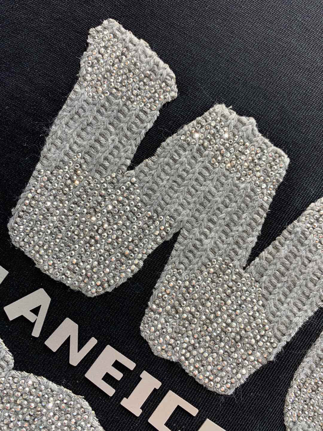 2025春夏新款大王亮珠刺绣工艺短袖尺码：XS-XL 最大可穿230斤