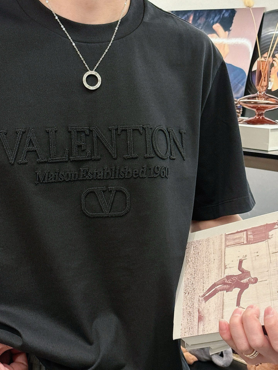 华伦短袖系列季度：2025春夏颜色：黑色 白色 尺码: m-5xL版型：微阔版型克重：160克重 成份：