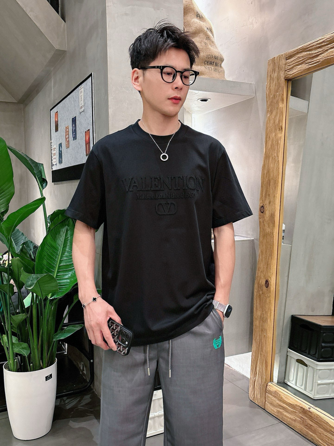 华伦短袖系列季度：2025春夏颜色：黑色 白色 尺码: m-5xL版型：微阔版型克重：160克重 成份：