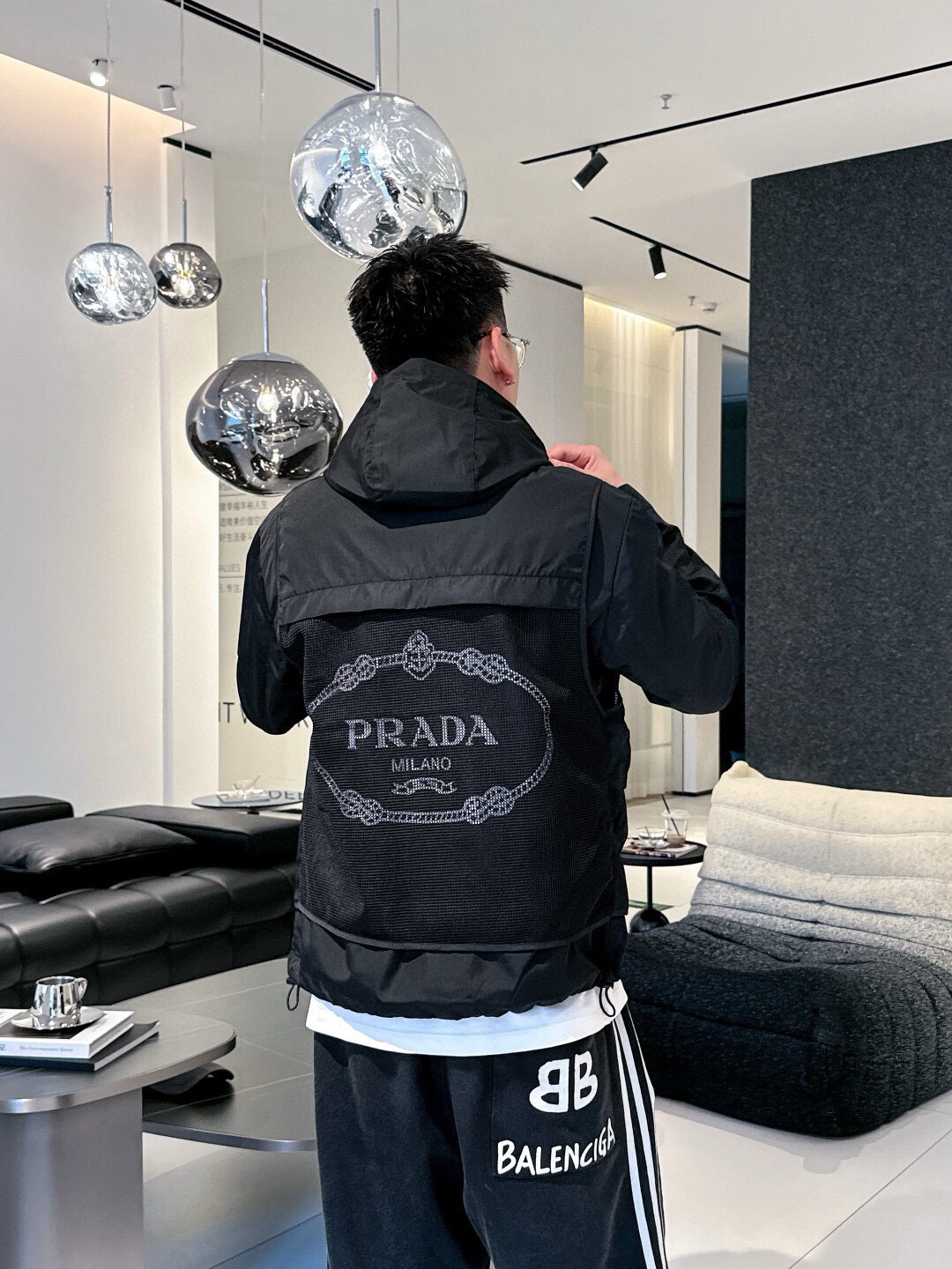 普拉达 官网同款，提前发售！新款男士夹克外套，原单三标齐全高端版本！带隐藏帽，专柜定制面料 透气舒适度高