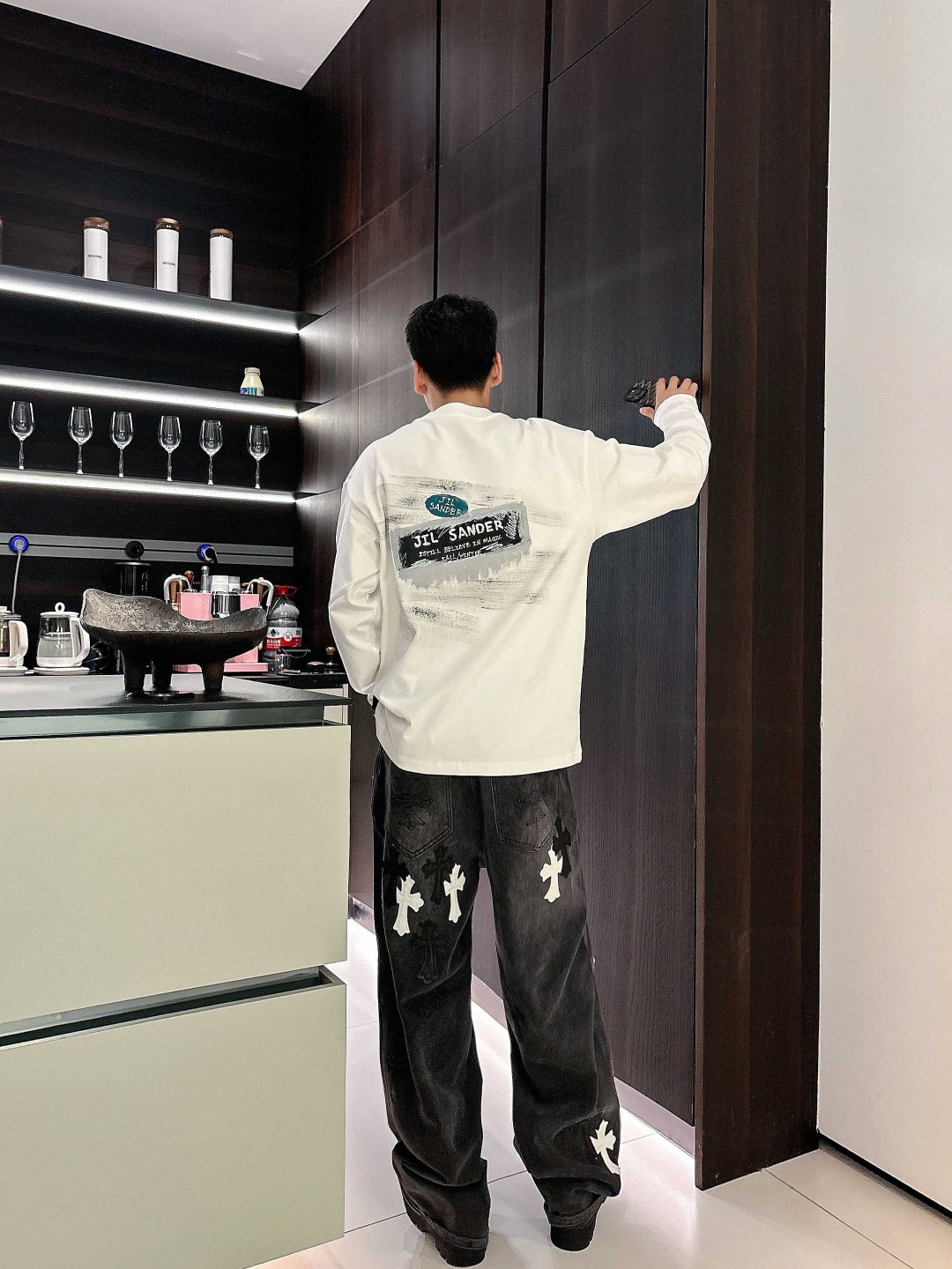 25新款长袖阔版T恤颜色：黑，白尺码：S-XL