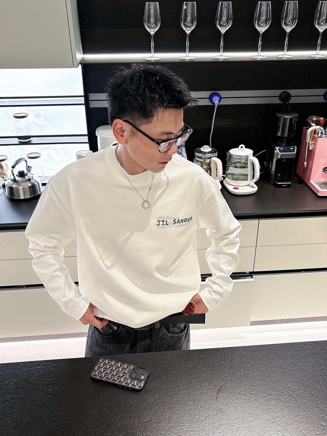 25新款长袖阔版T恤颜色：黑，白尺码：S-XL