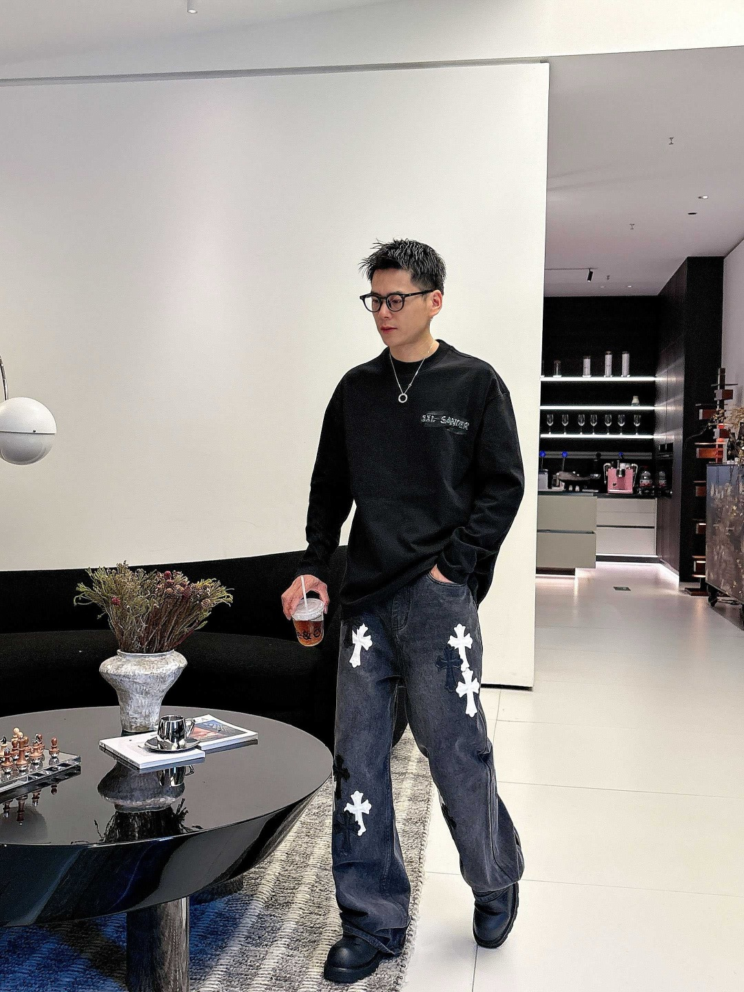 25新款长袖阔版T恤颜色：黑，白尺码：S-XL