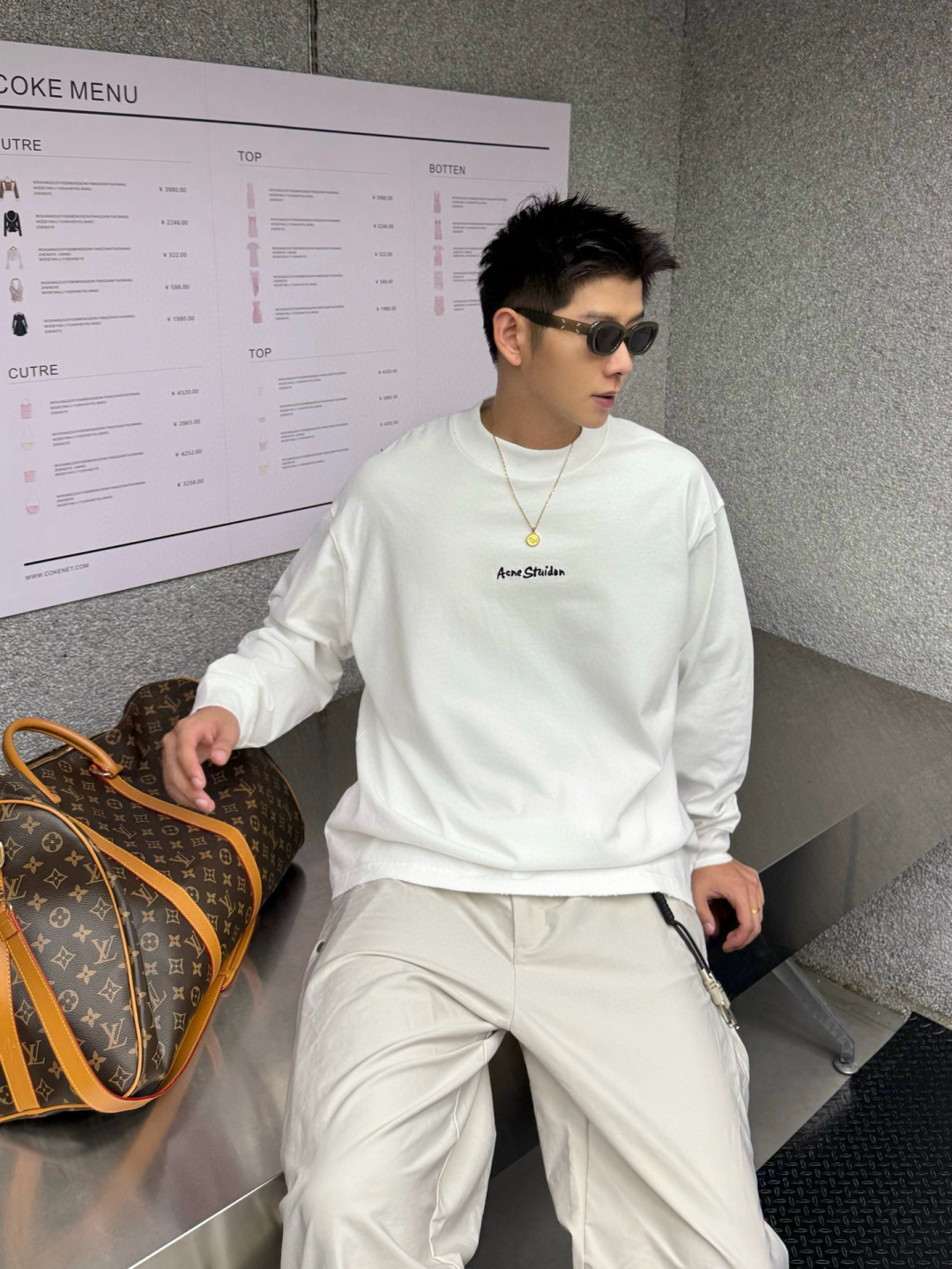 新款秋冬长袖🆕颜色：黑，白码数：S-XL款号：901