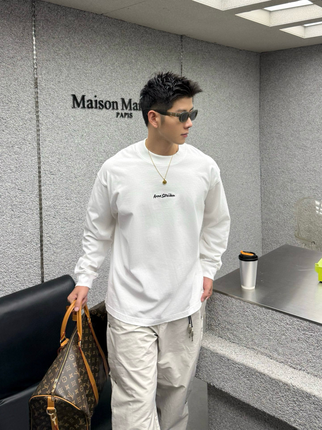 新款秋冬长袖🆕颜色：黑，白码数：S-XL款号：901