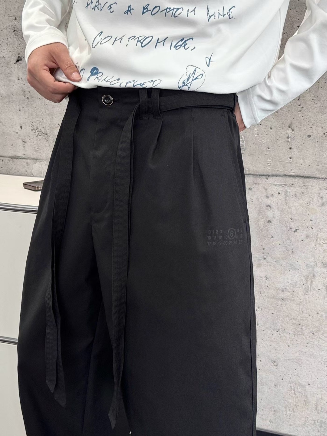 马吉拉新款秋冬裤子🆕颜色：黑，杏，绿码数：M-3XL款号：5203