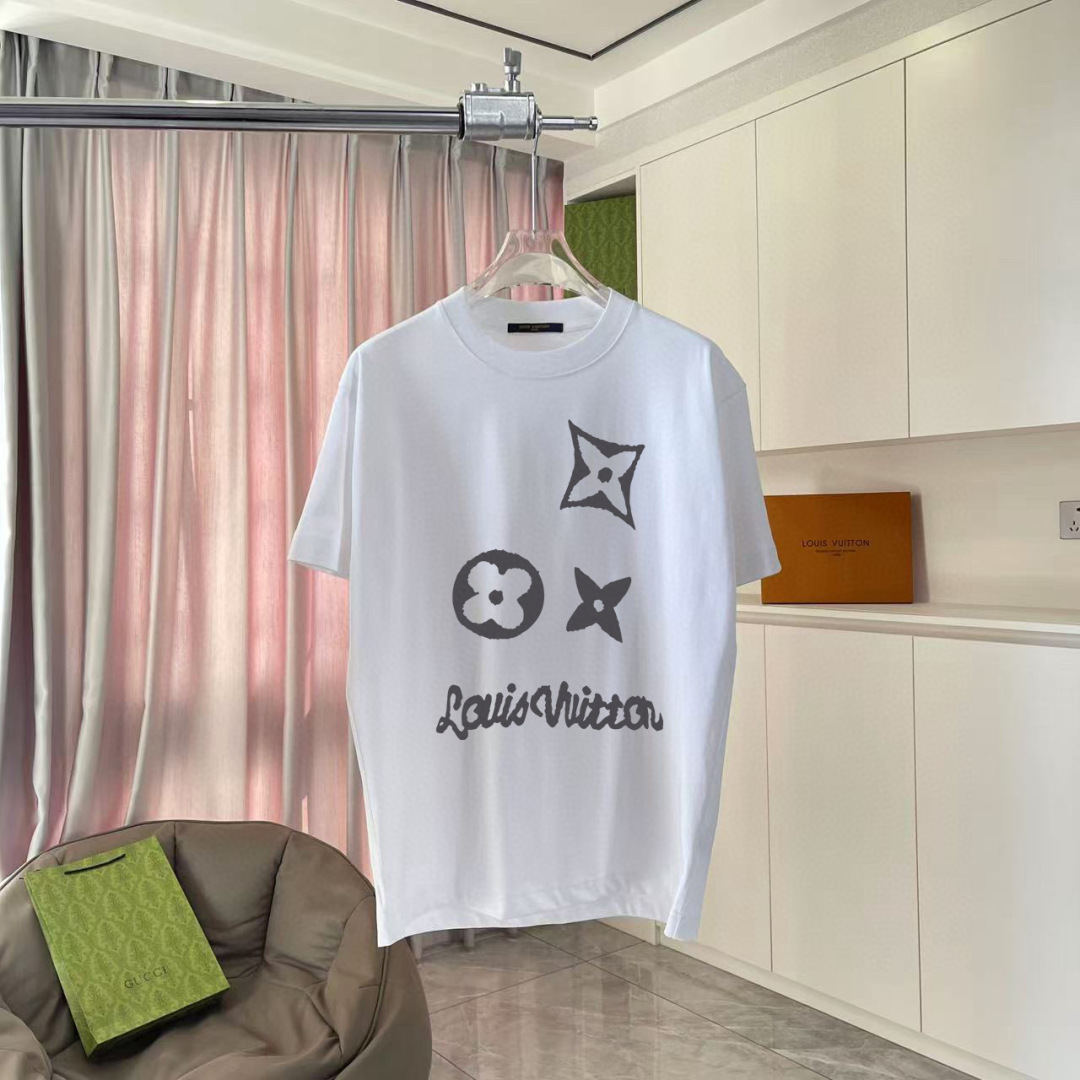 1V*2025秋季新款 个性字母logo印花 定制面料300g 短袖T恤 男女同款尺码：S M L XL