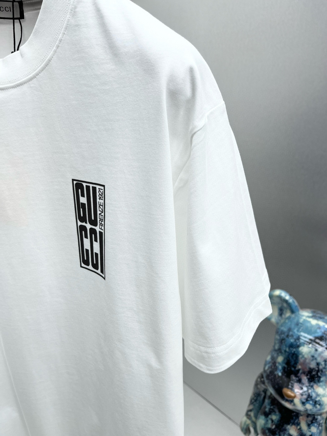 Gucc* 25ss新款短袖，定制280克全棉面料，前幅印花logo，非常简约大气的一款 无论是上身舒适