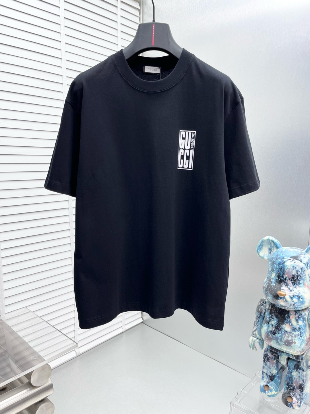 Gucc* 25ss新款短袖，定制280克全棉面料，前幅印花logo，非常简约大气的一款 无论是上身舒适