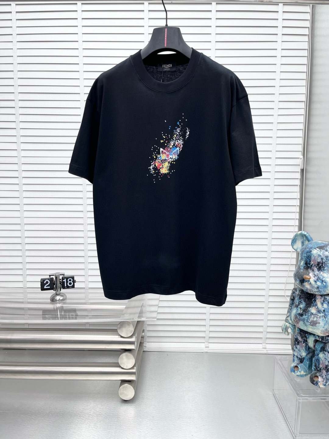 Fend* 25ss新款短袖，定制280克全棉面料，前幅印花logo，非常简约大气的一款 无论是上身舒适