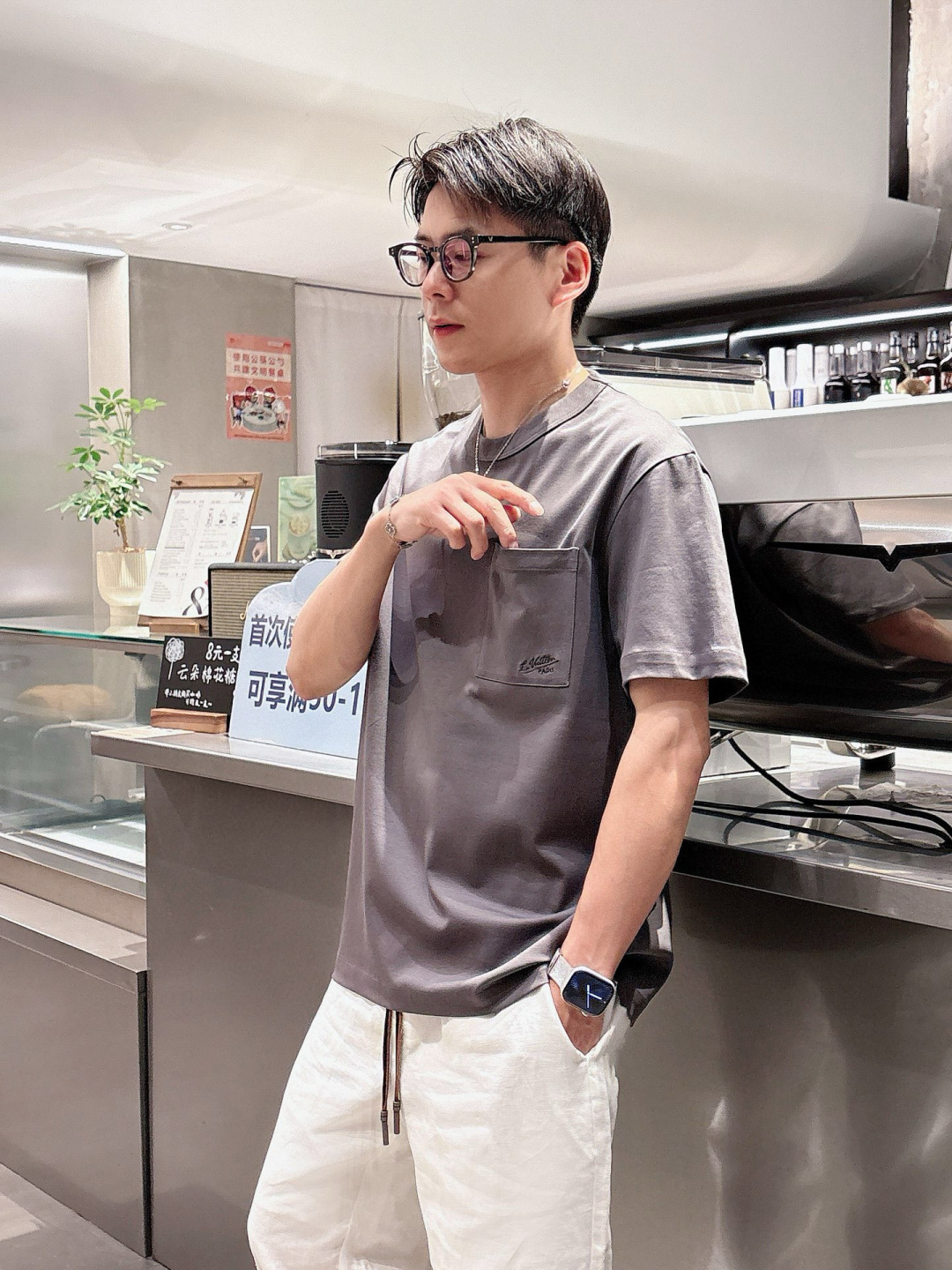 2025年 春夏系列🔥🔥H8058🔥🔥1.颜色：黑色 白色 灰色 豆绿 蓝色2.尺码：M-5XL3.版型