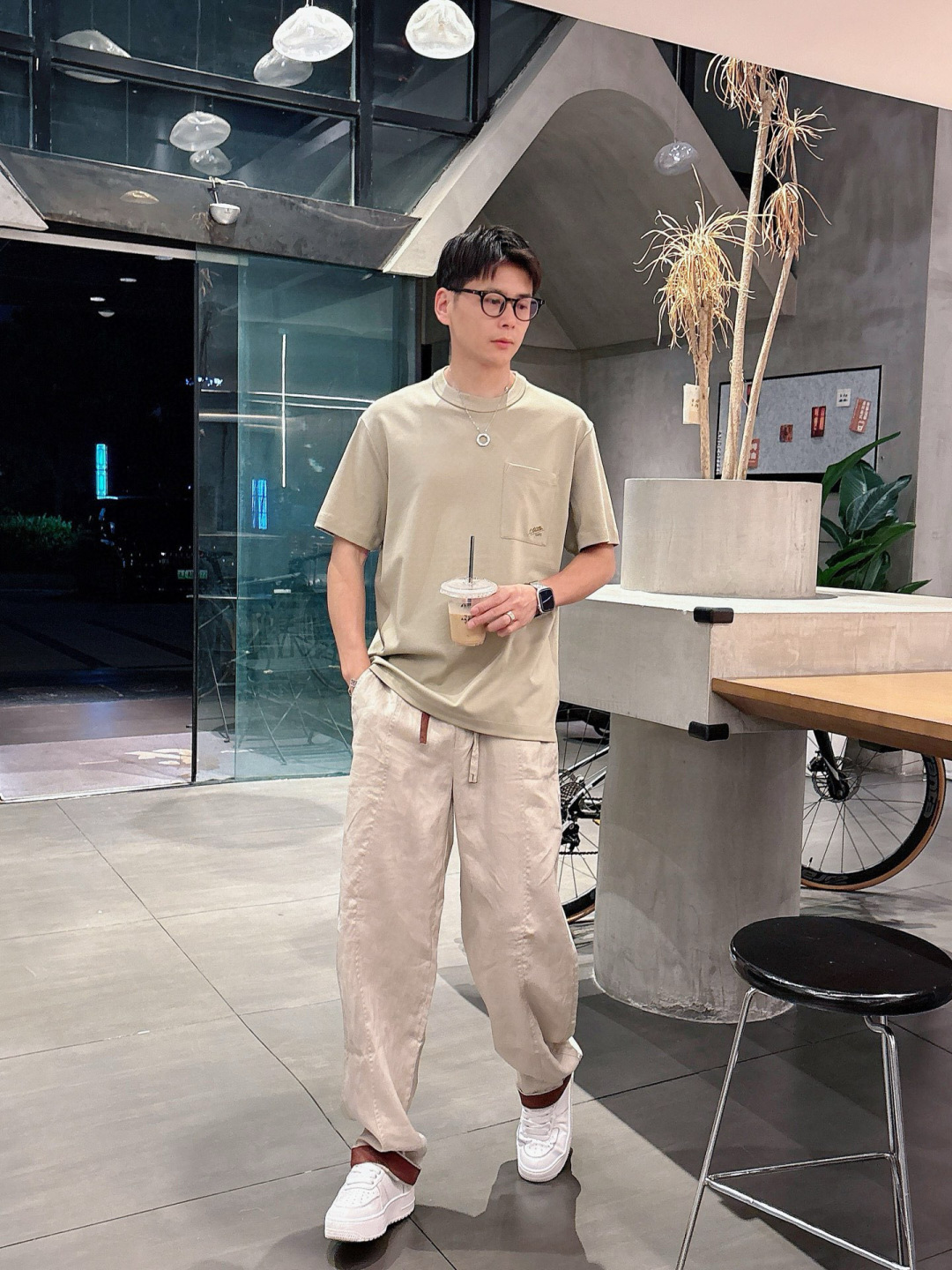 2025年 春夏系列🔥🔥H8058🔥🔥1.颜色：黑色 白色 灰色 豆绿 蓝色2.尺码：M-5XL3.版型